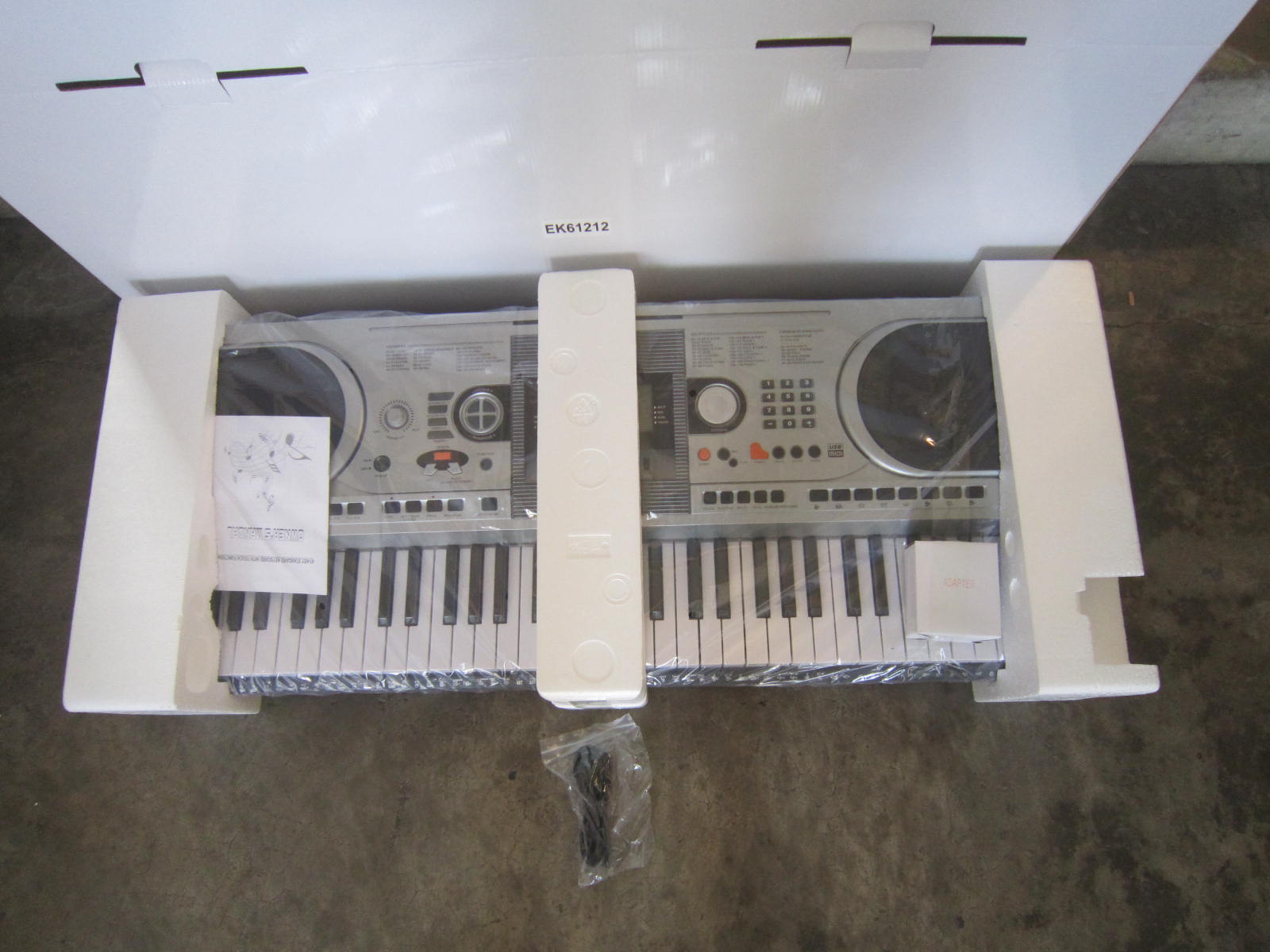 61 Keys Electronic Keyboard Electric Organ Keyboard (EK61212)
