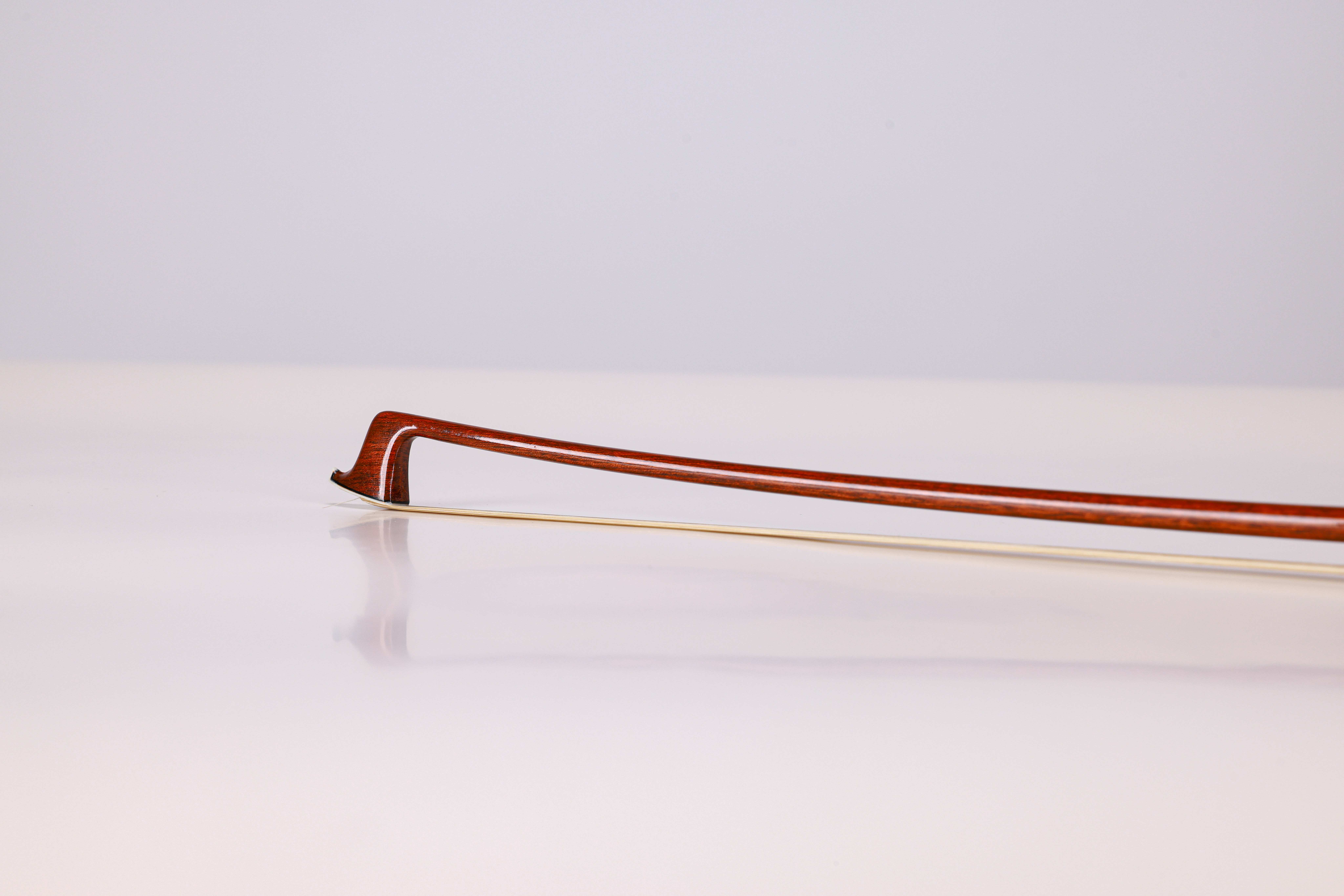 Premium Carbon Fiber Violin Bow Wood Grain Finish Hand Carved Snakewood Frog with Natural Horsehair (WV895CH-W)