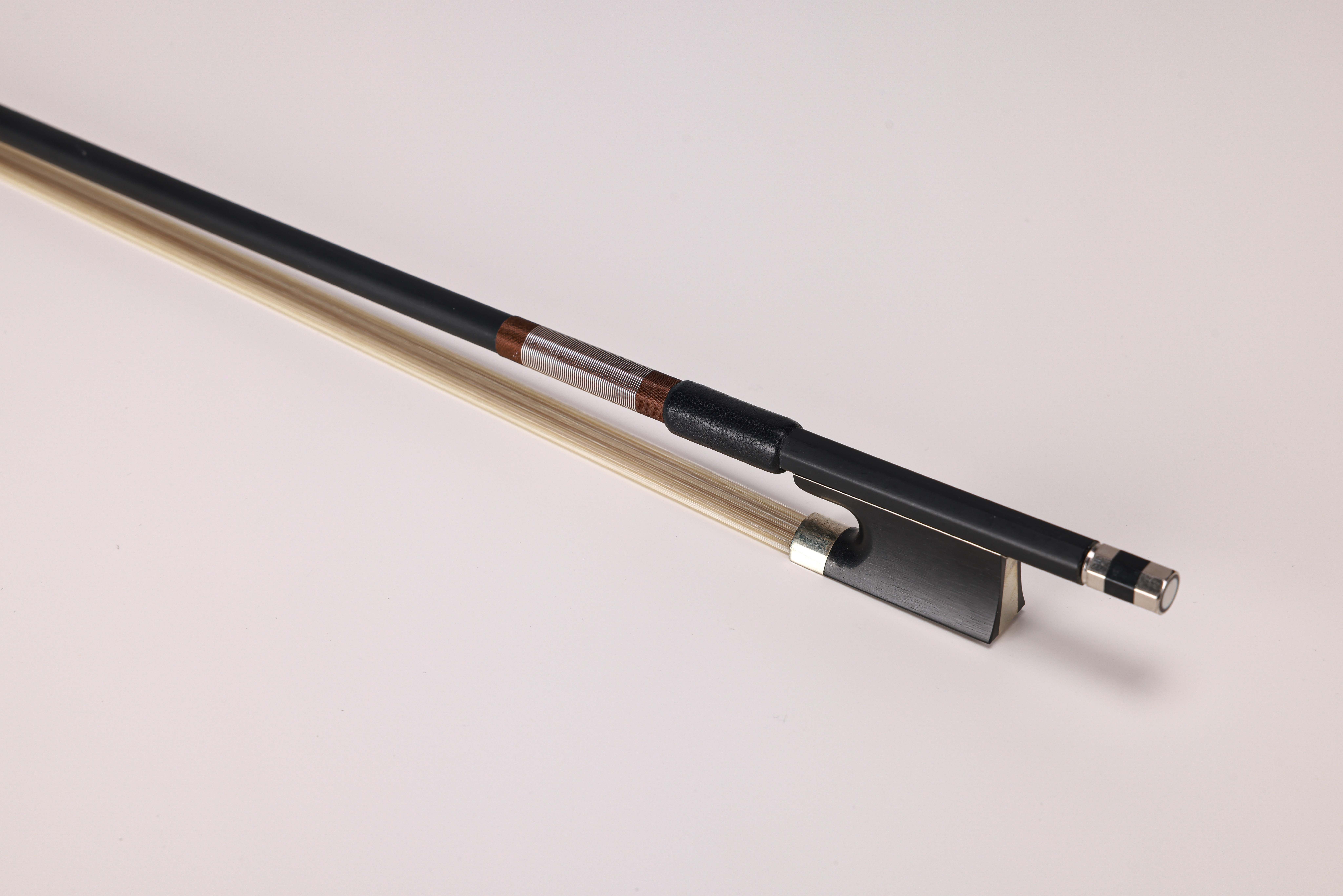 Professional Student Carbon Fiber Violin Bow – Ebony Frog & Genuine Horsehair (CH30Y)