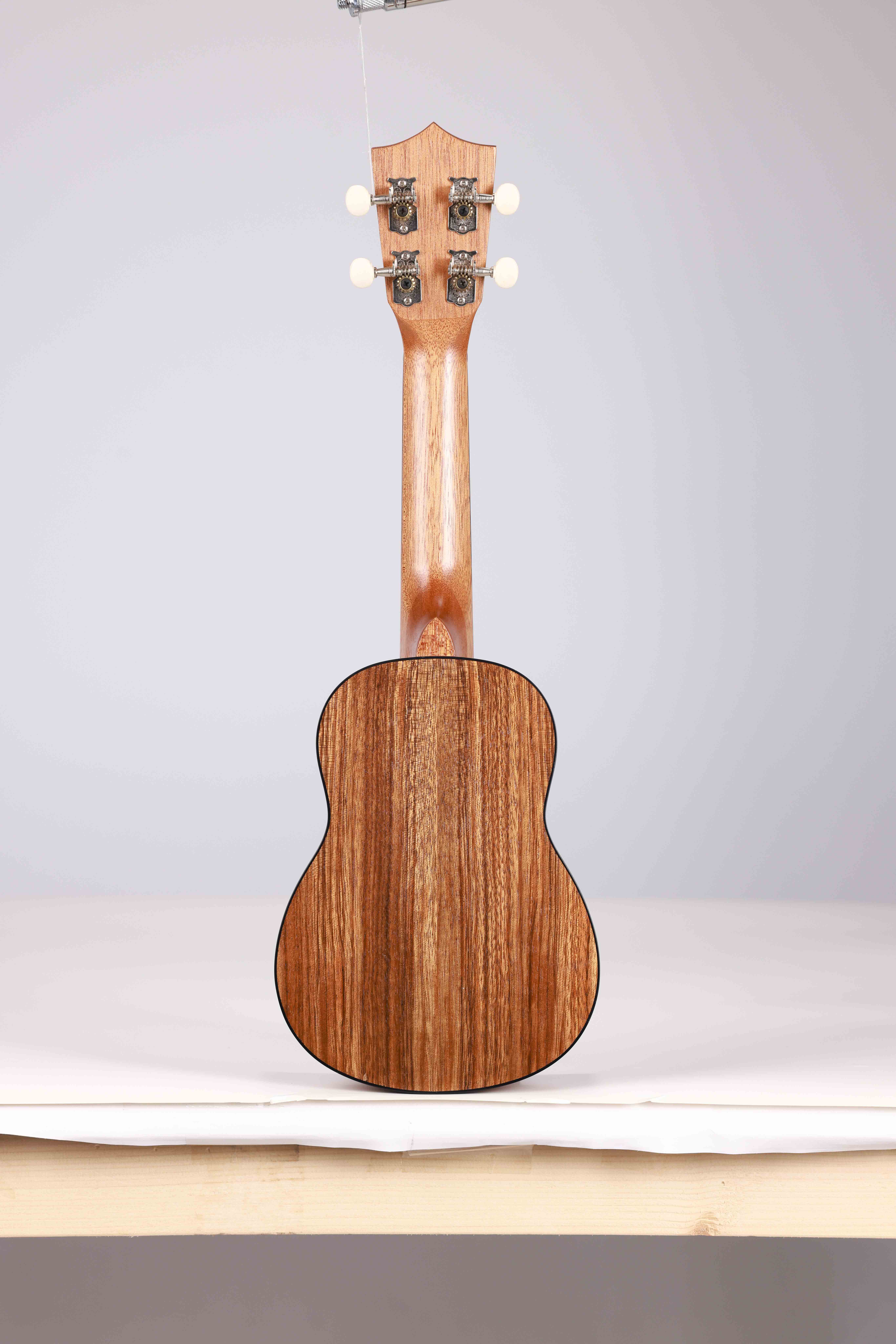 AU603-23 Winzz Quality Concert Koa (white Fiber) Plywood 23'' Ukulele Made in Indonesia