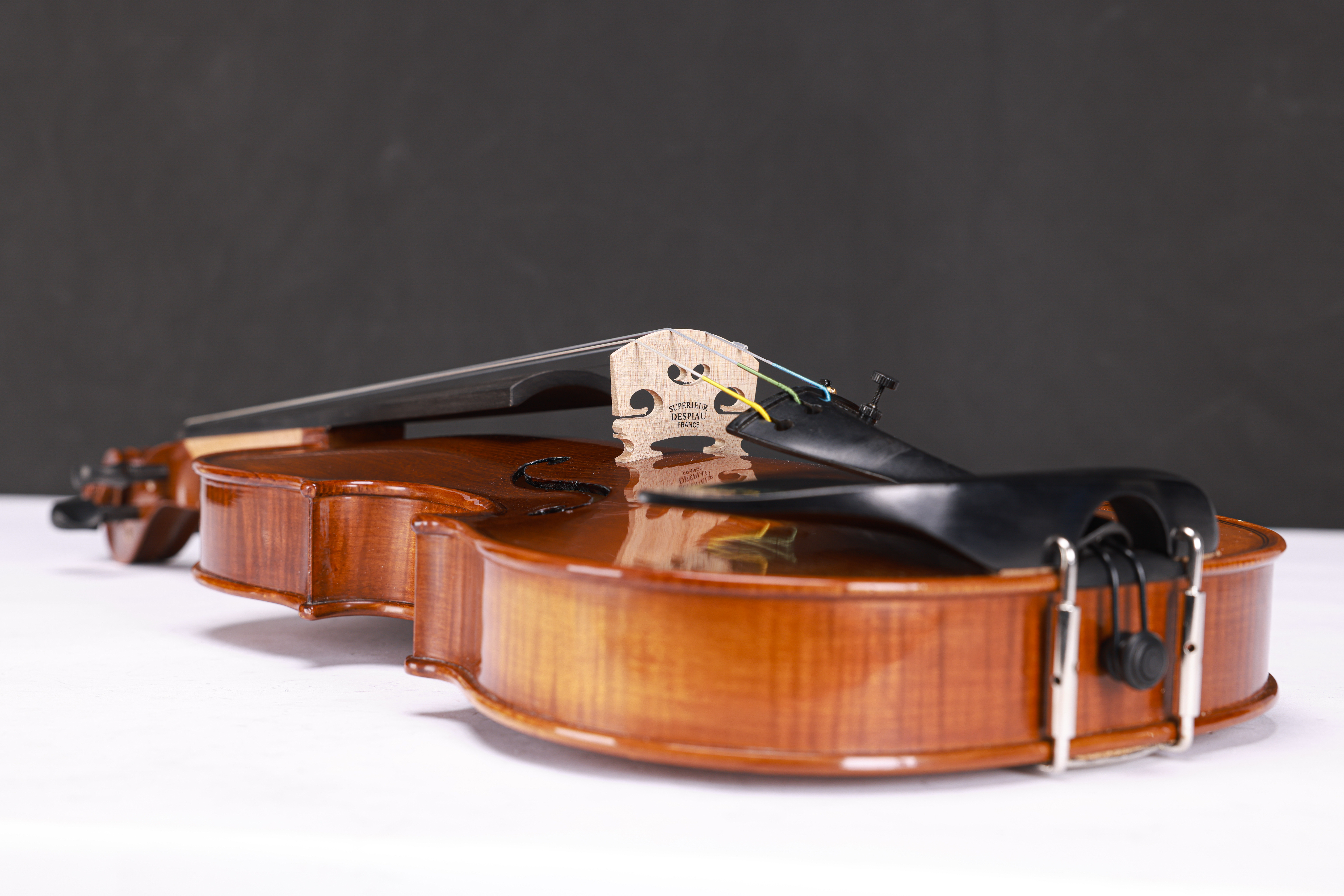 VH620 Good Quality Spirit And Oil Mixed Varnish Mastery Series 4/4 Violin