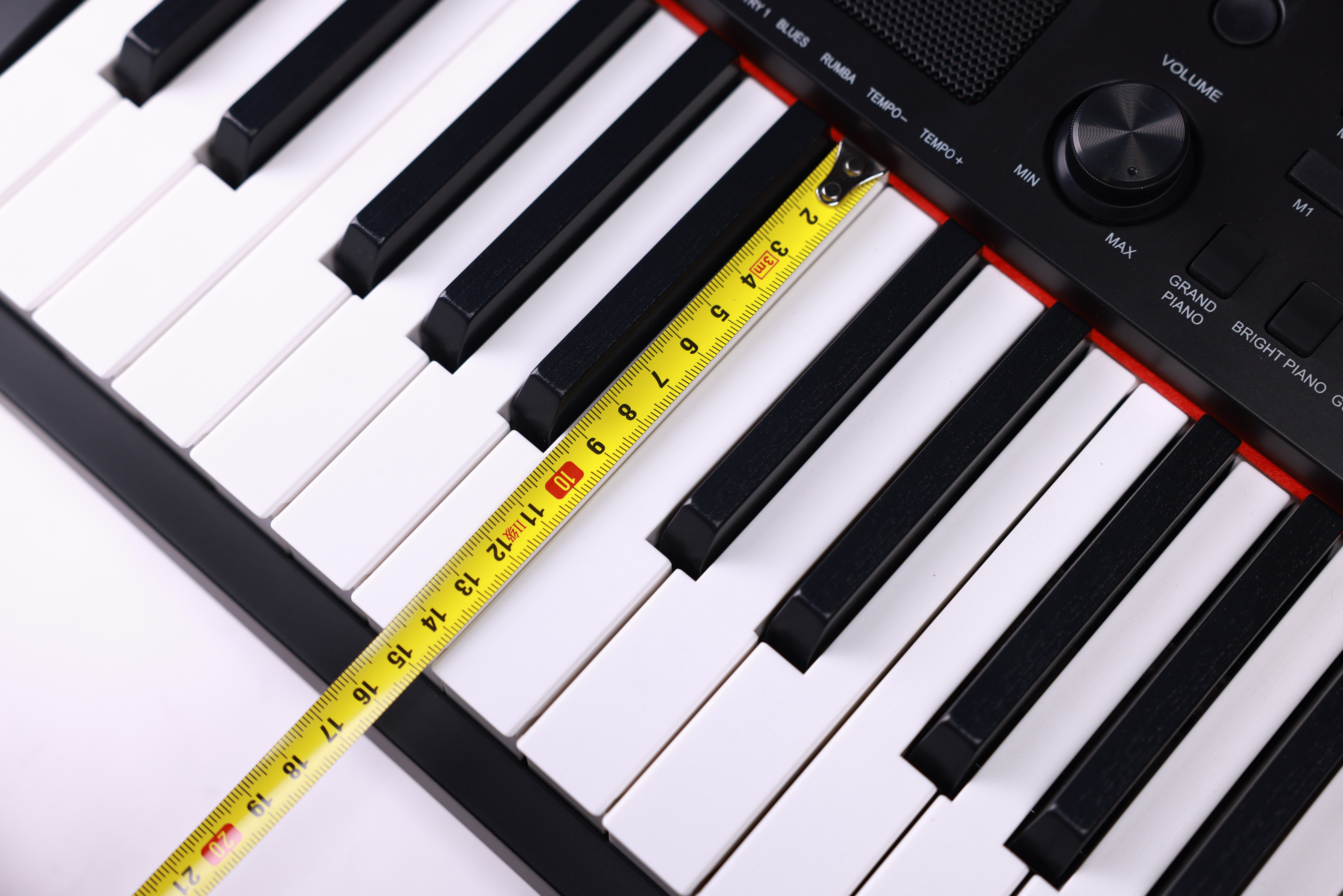 EK6103 Professional Musical Instrument Multifunctional 6 Timbre Electric Keyboard