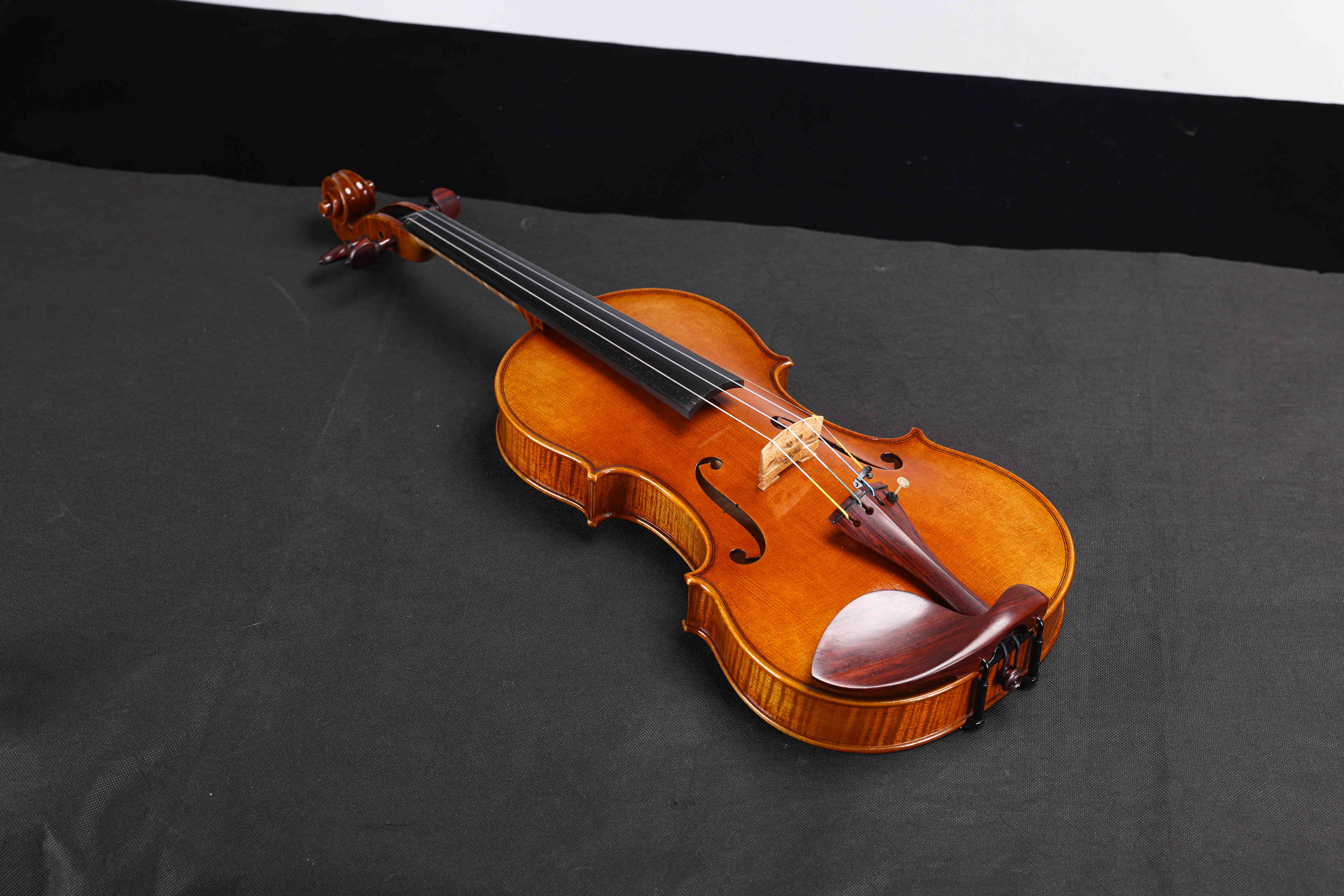 VH680B Nice Musical Instruments Mastery Series European Materials 4/4 Violin