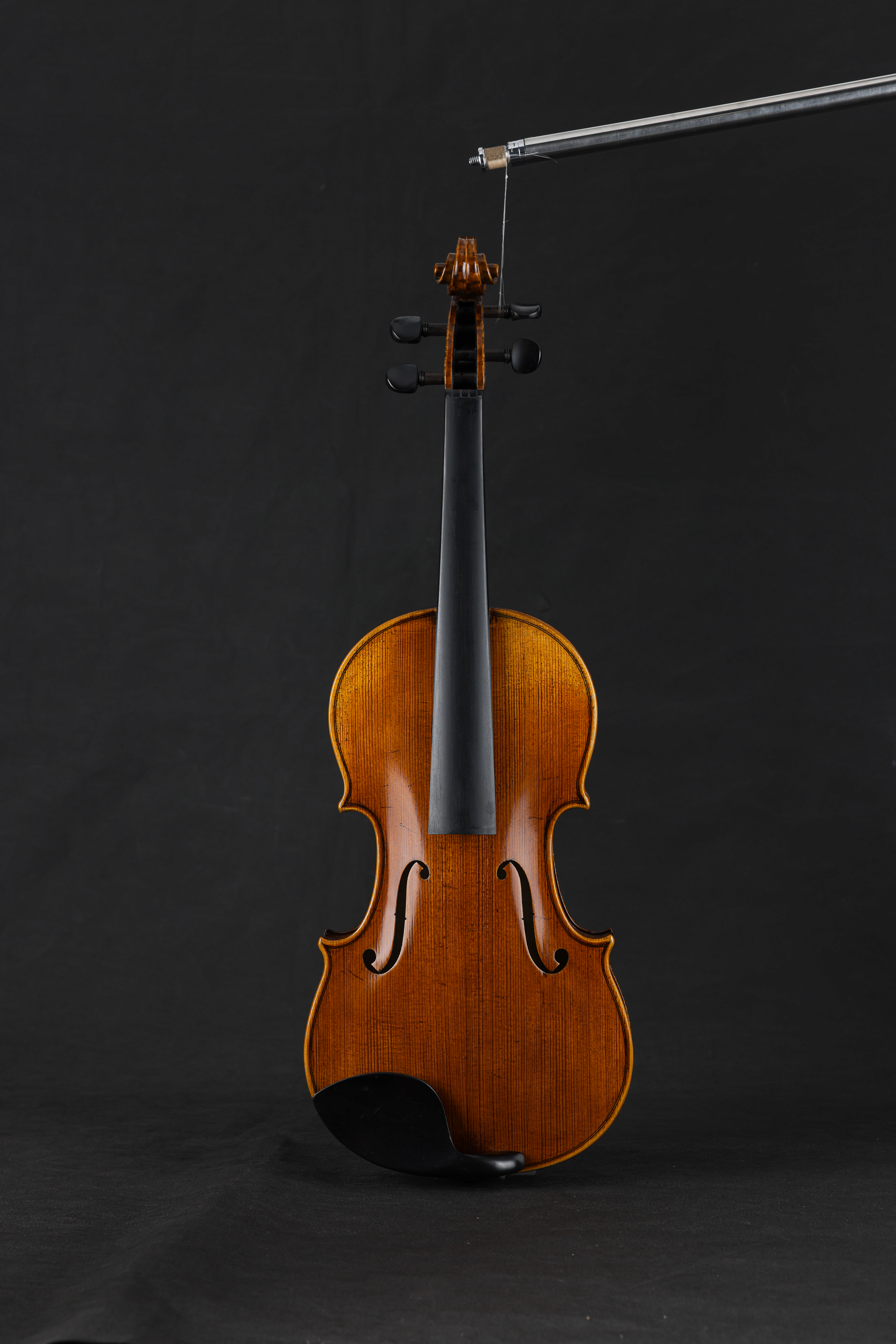 Beautiful Flamed Maple 4/4,3/4,1/2,1/4 Hand Made Chinese Violin (VH500S)