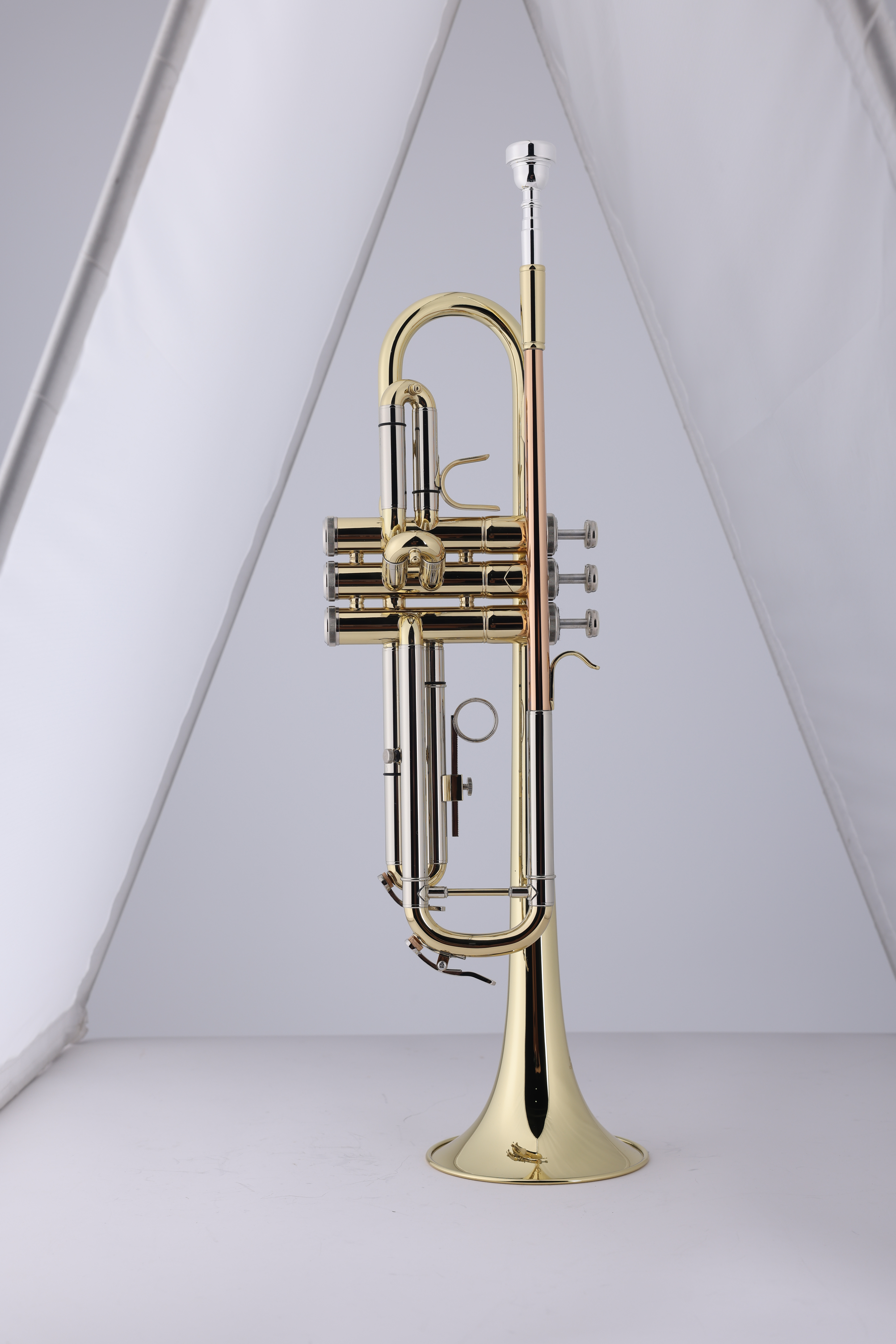 Professional Yellow Brass Body Middle Grade Bb Key Trumpet TR5200