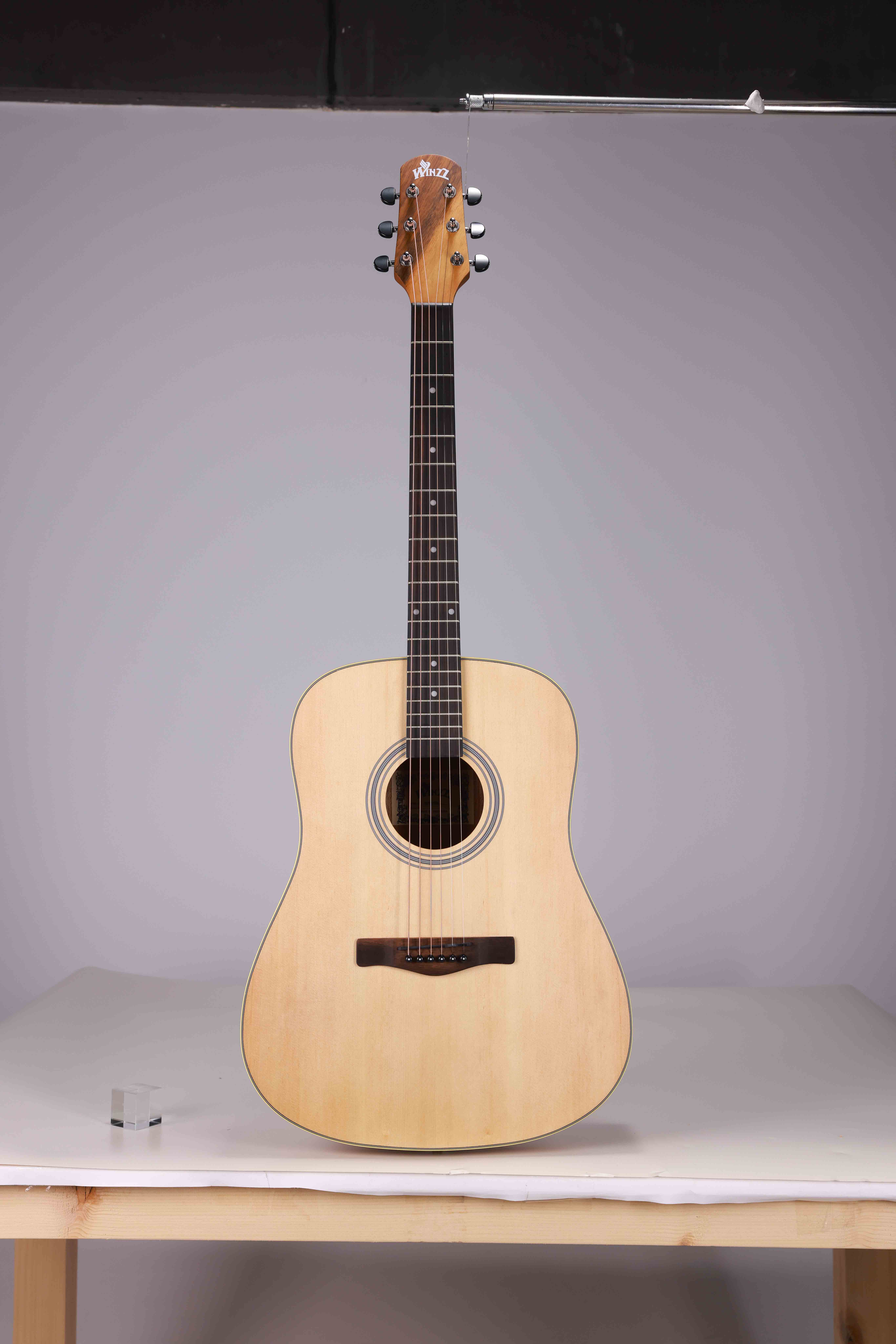 WAG1601 Winzz Exotic Material 41'' Acoustic Guitar Made in Indonesia
