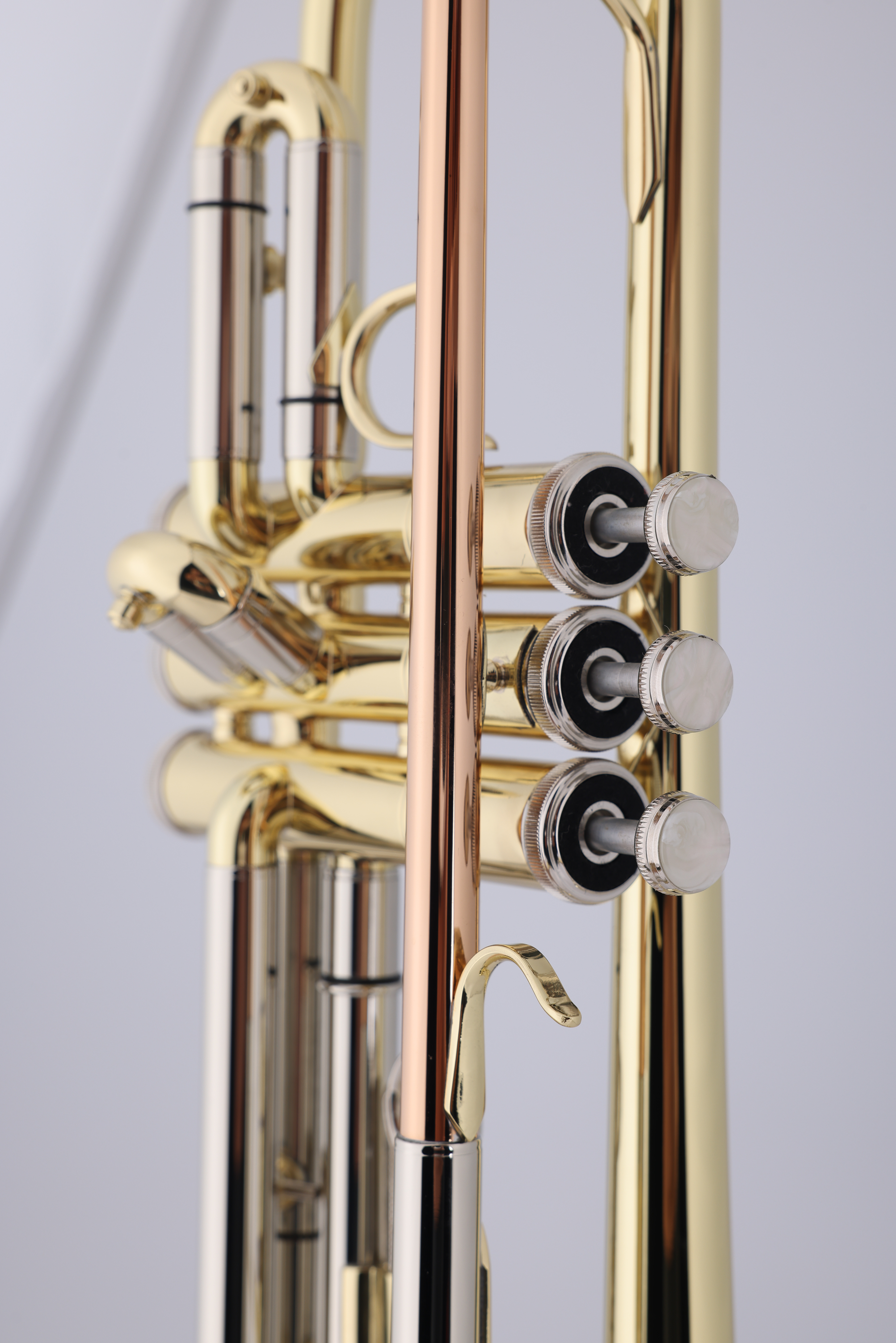 Professional Yellow Brass Body Middle Grade Bb Key Trumpet TR5200