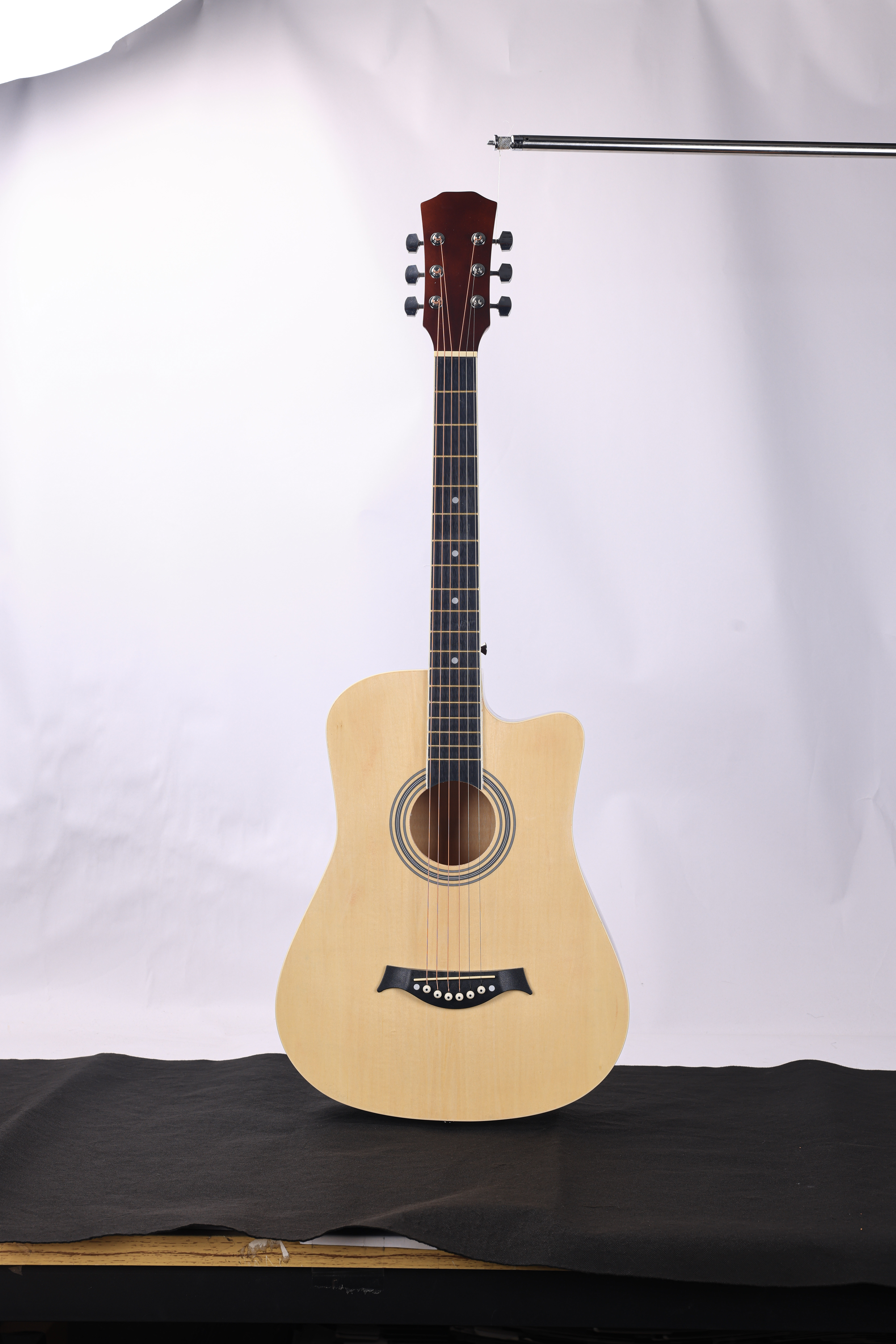 38'' Entry Level Acoustic Guitar AF38ALC 