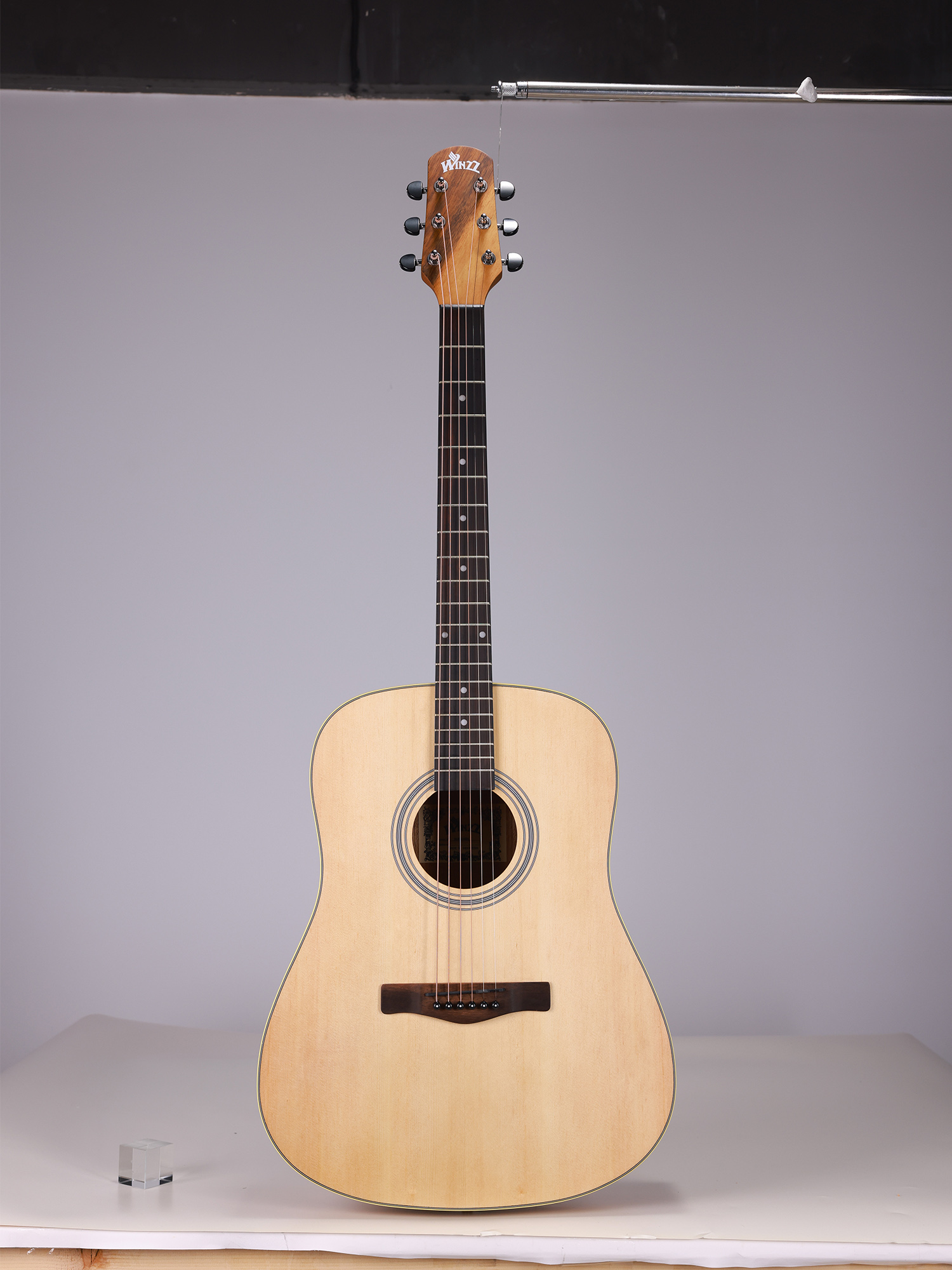 WAG1601 Winzz Exotic Material 41'' Acoustic Guitar Made in Indonesia