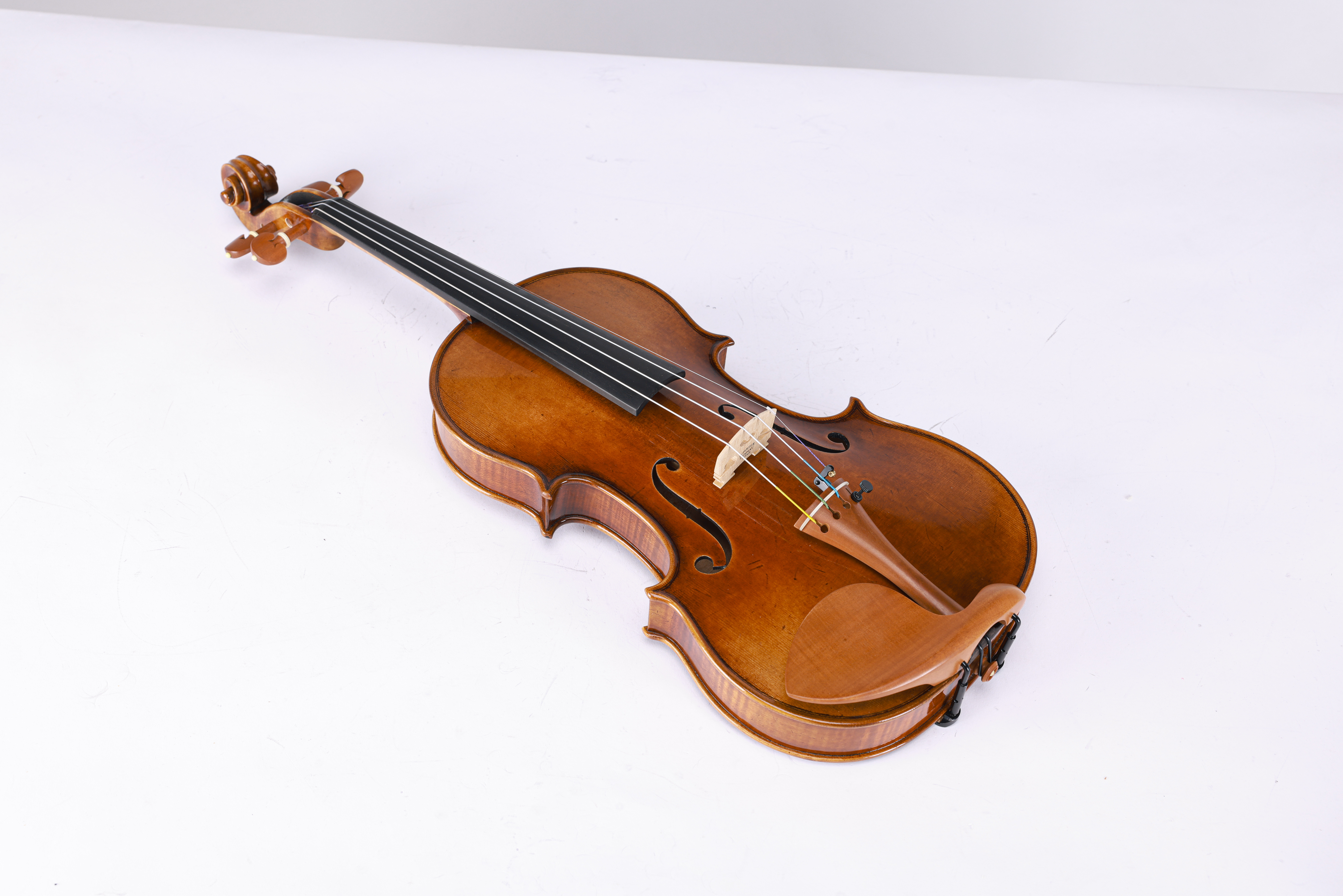 VH670 Best Quality Mastery Series Antique Varnish 4/4 Violin