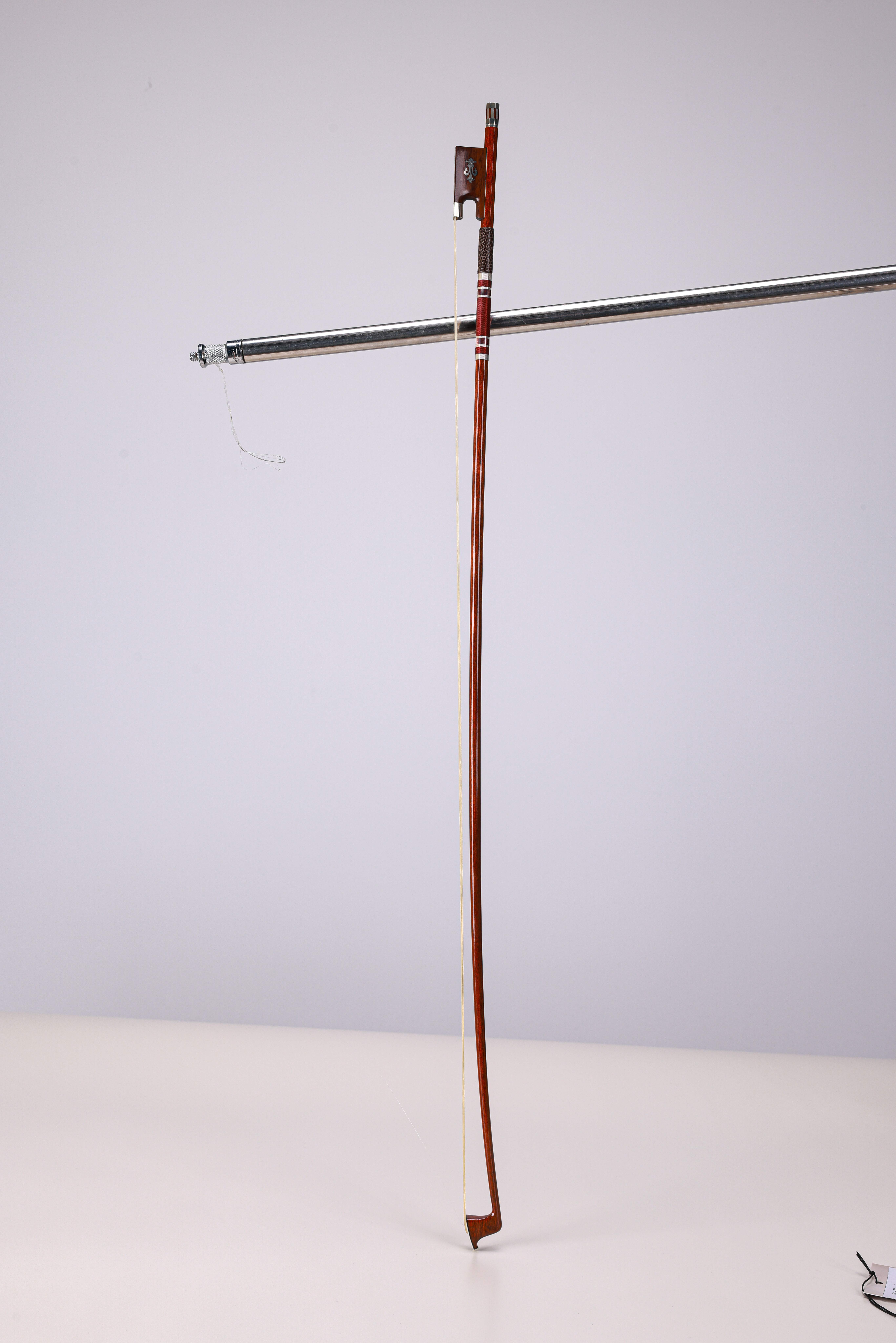 Premium Carbon Fiber Violin Bow Wood Grain Finish Hand Carved Snakewood Frog with Natural Horsehair (WV895CH-W)